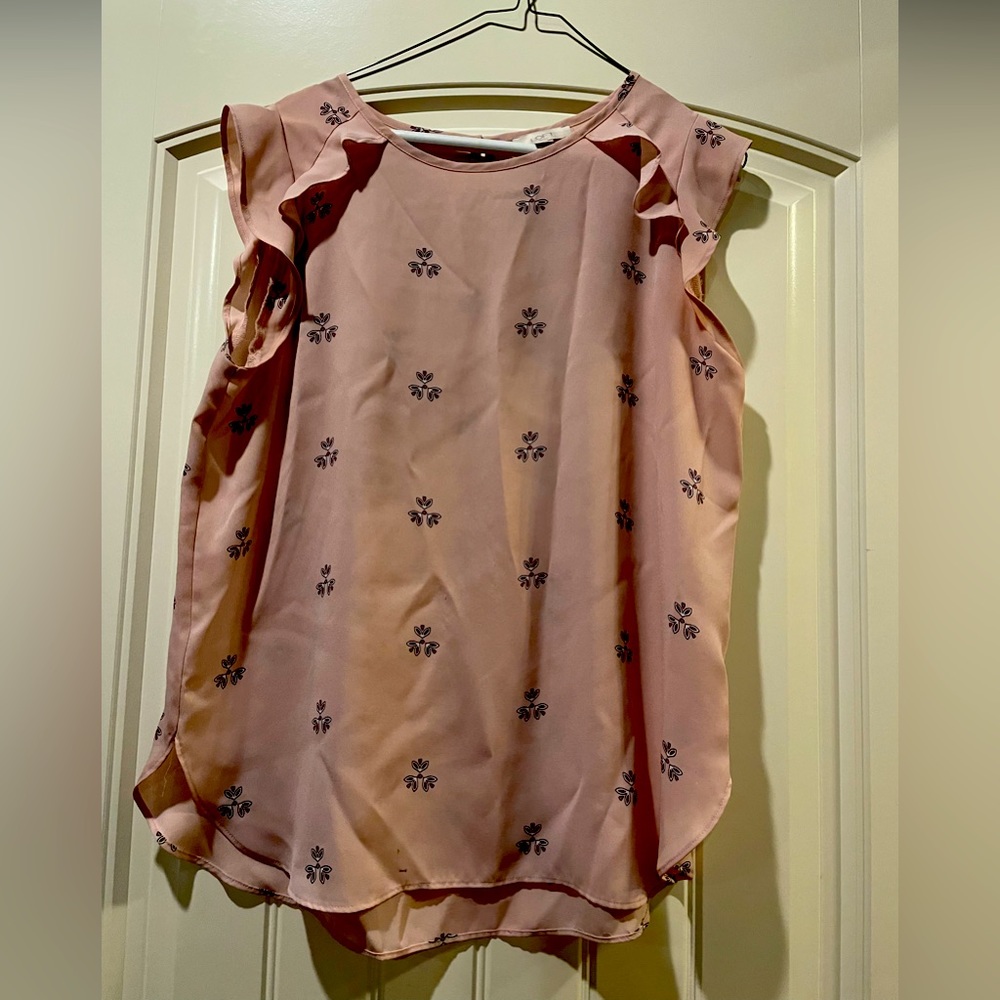 LOFT dusty pink shirt with pink floral print and ruffle detail. Sz M